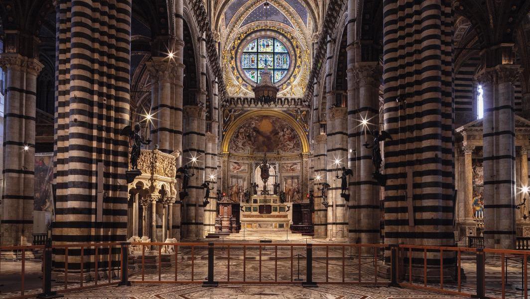 © Opera del duomo di Siena L'exceptionnel pavement de marbre du Duomo de Sienne