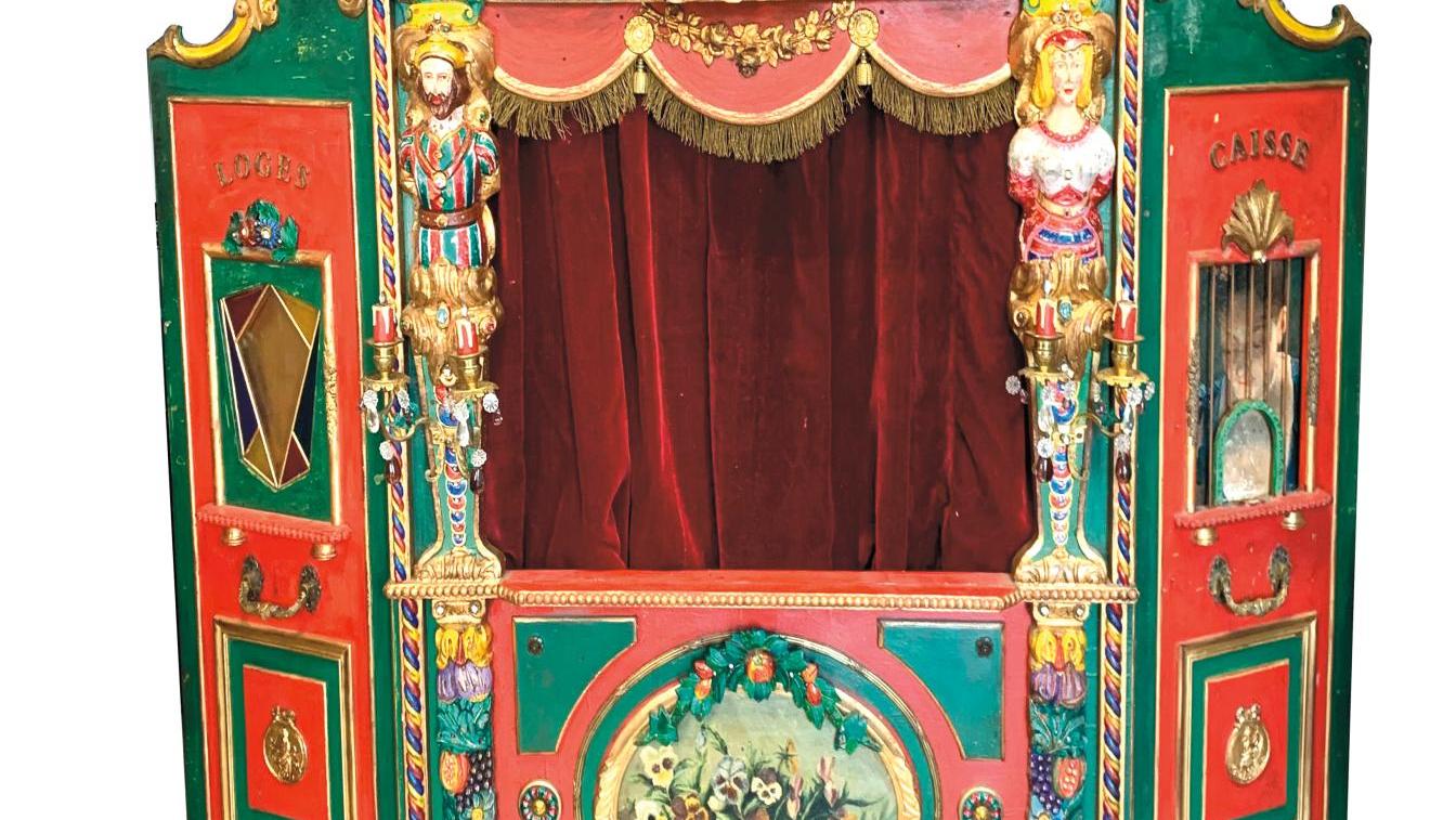 Maison Au Nain bleu, 1900-1930, grand théâtre de marionnettes en bois polychrome... Les marionnettes Au Nain bleu, la qualité parisienne 