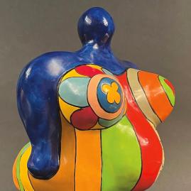 Un Nana Vase de Niki de Saint Phalle, première série 