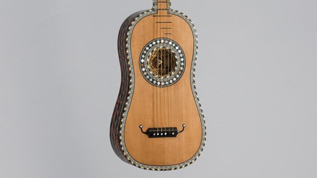 Par l’un des membres de la famille Voboam (après 1671- entre 1731 et 1737), Paris,... Une guitare Voboam à un prix record