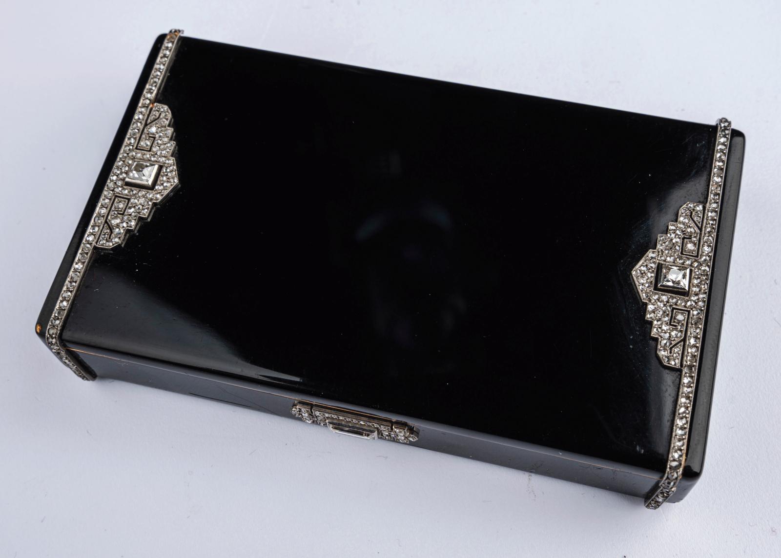 Indispensable Cartier essential
