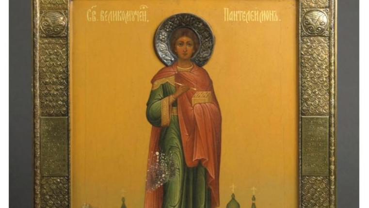 Icône du grand martyr saint Pantaléon, tempera sur bois, basma en vermeil à décor... Fois quinze pour une icône de saint Pantaléon