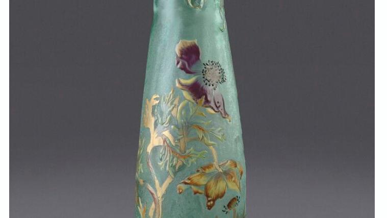 Émile Gallé (1846-1904), vase en verre vert d’eau à décor d’anémones gravé en réserve... L’art nouveau d'Émile Gallé devant la peinture