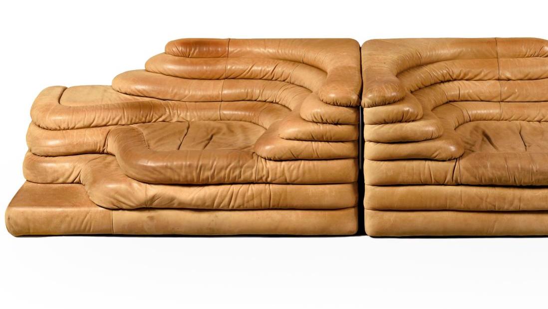 Ubald Klug (né en 1932), De Sede Éditeur, Terrazza, paire de canapés à gradins en... Des meubles pour paysage