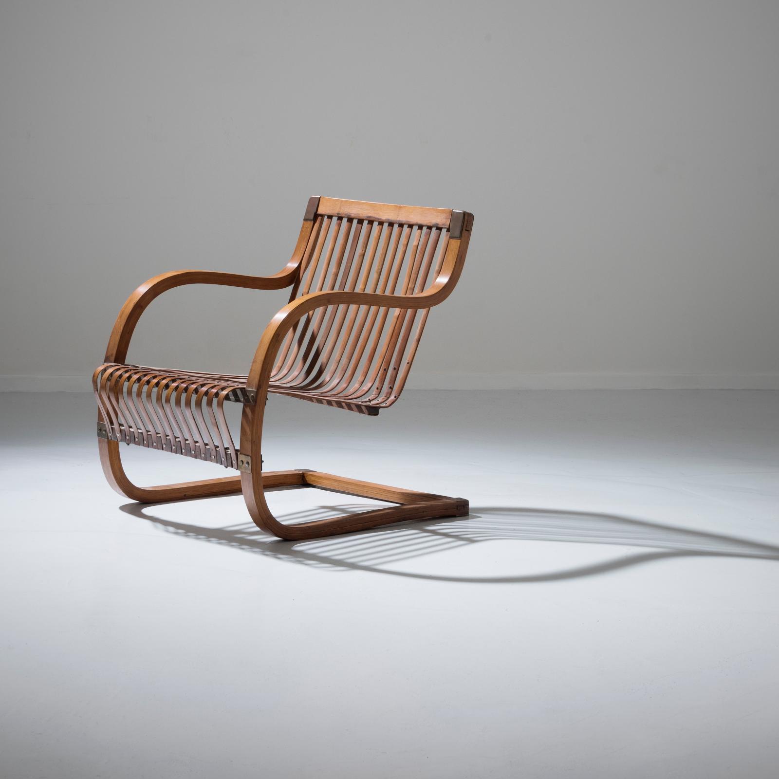 Ubunji Kidokoro, fauteuil en bambou, laiton et lamelles de bambou, vers 1937, 74 x 74 x 70 cm. Bruxelles, Cercle de Lorraine, 11 décembre 2017. Pierre