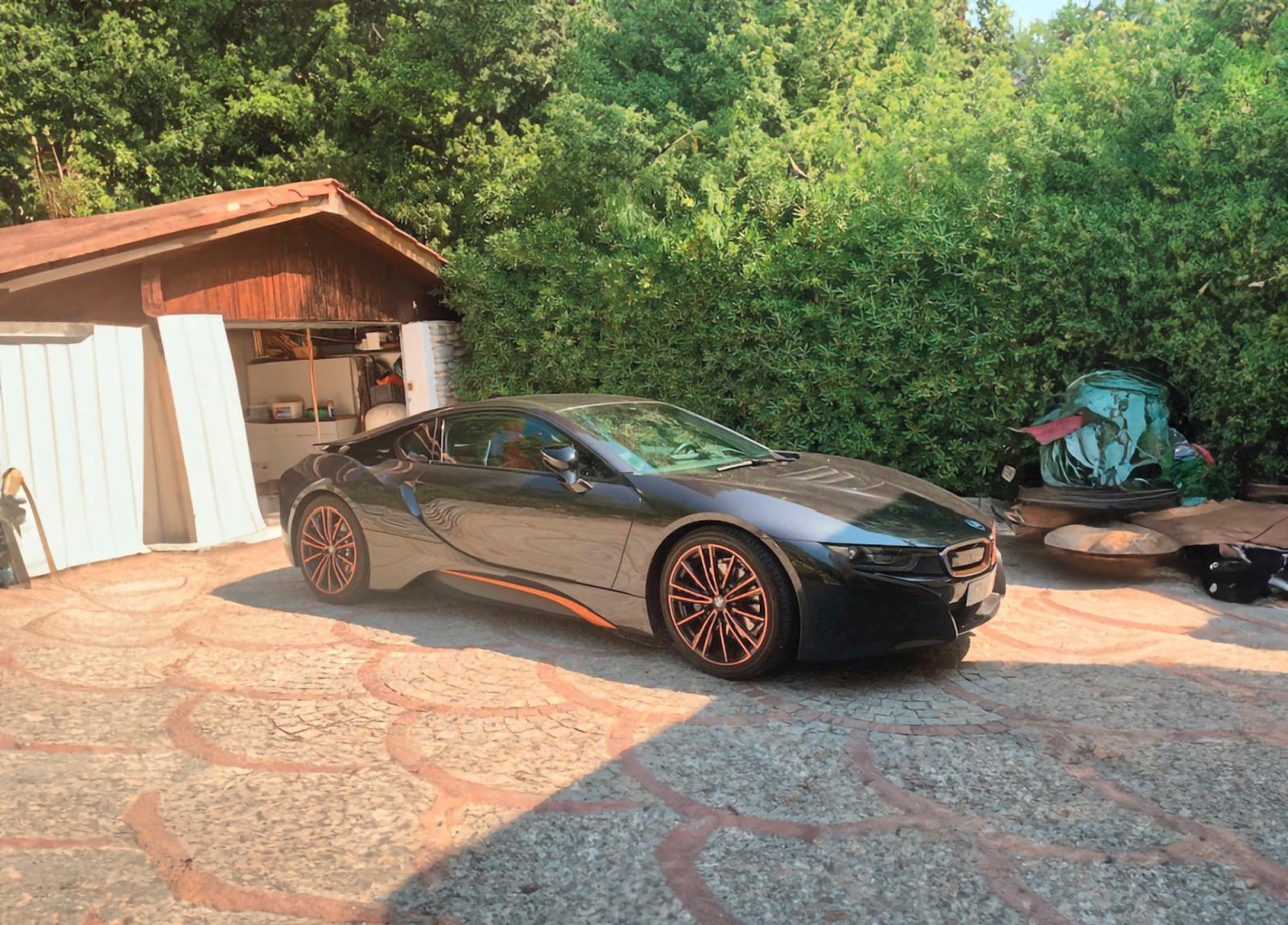 A rare BMW i8 Ultimate Sophisto... | Gazette Drouot