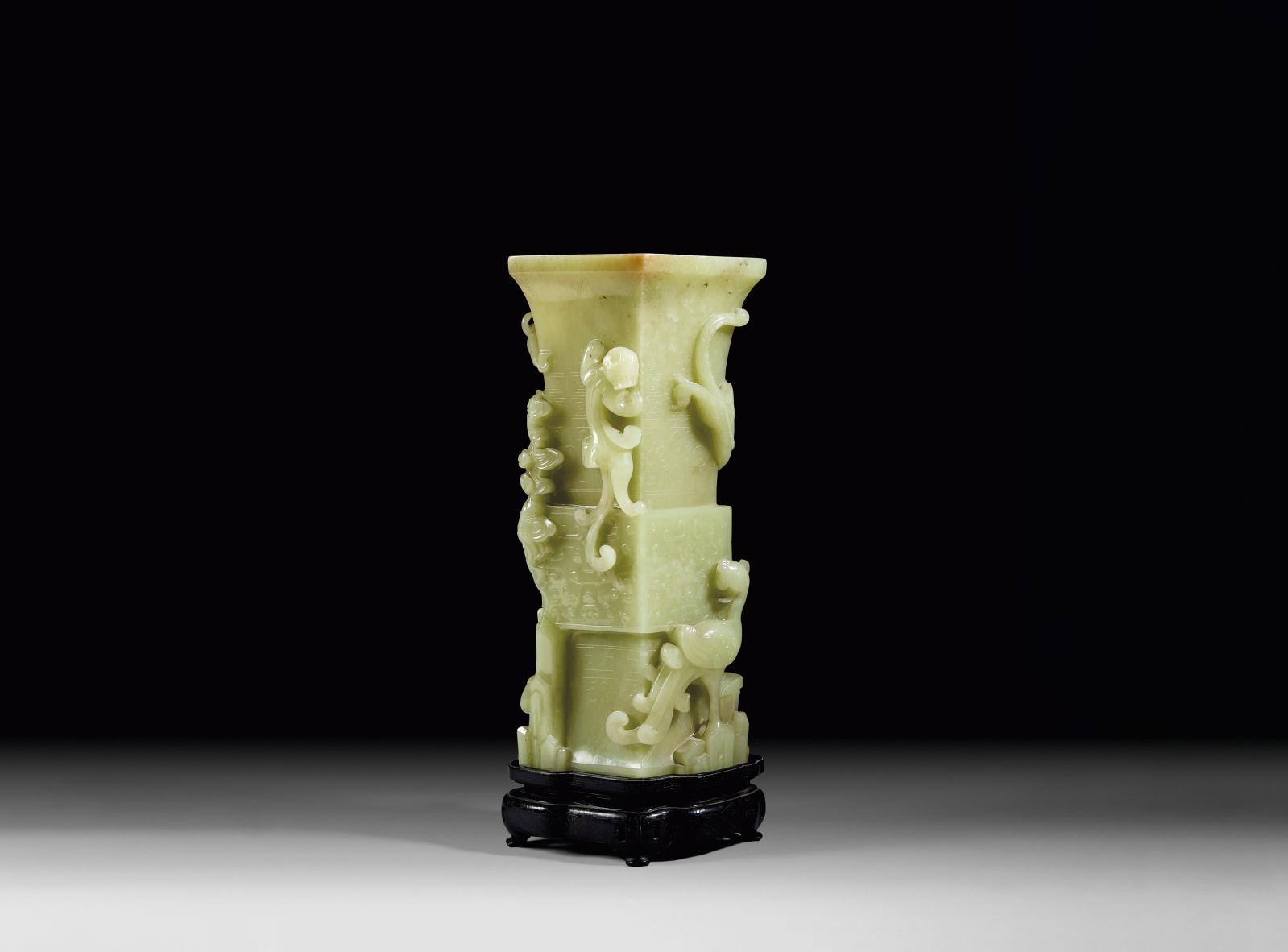 Vaisseau à Vin Chinois En Jade Vert Sculpté à La Main - Couvercle Amovible - Décoration Asiatique