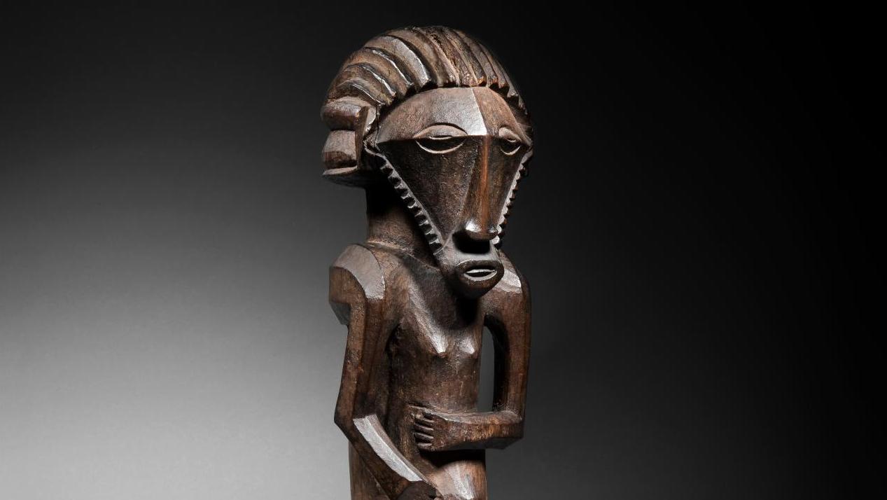 Democratic Republic of Congo, statue of a Bembe ancestor, wood with a thick, lacquered... A Multi-award Winning New York Collection