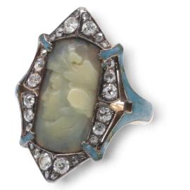 Une bague de René Lalique, comme une ode à la nature et à la femme