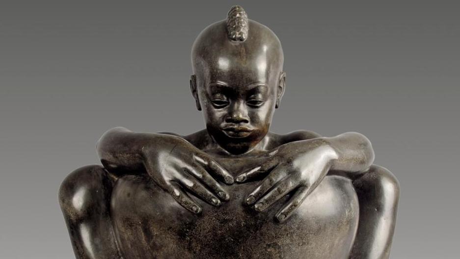 Riccardo Scarpa (1905-1999), Négrillon au vase, 1943, granit noir, 43 x 36 x 31 cm.... L’Afrique noire de Riccardo Scarpa