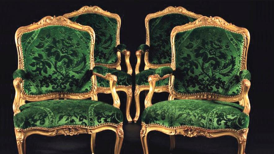 200 000 € Nicolas Quinibert Foliot (1706-1776), suite de quatre fauteuils en bois... Prenez un siège !
