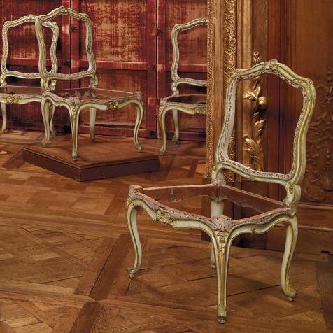 Les chaises du château d’Abondant rejoignent le Louvre - Patrimoine