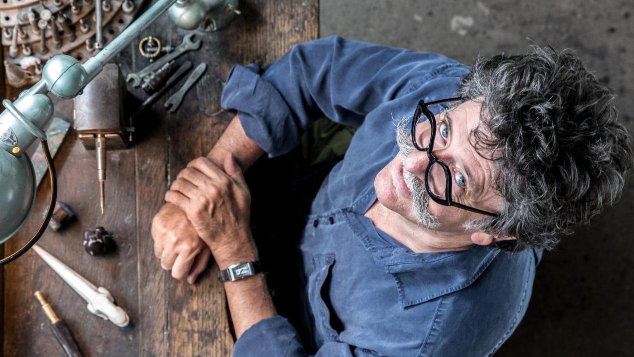 Hervé Obligi, marqueteur de pierres dures et maître d’art depuis 2015. Les labels de l’artisanat d’art