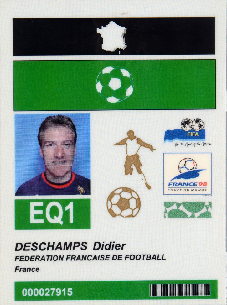 475 € Didier Deschamps, accréditation officielle de Didier Deschamps pour la Coupe du monde 1998. Paris, Drouot-Richelieu, 12 décembre 2015. Coutau-Bé