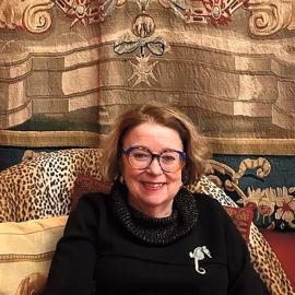 Sabine Bourgey en gardienne des monnaies de collection  - Portrait