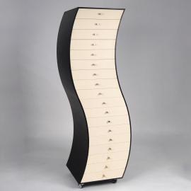 PC/3 – Side 1, le design mouvementé signé Kuramata - En vente