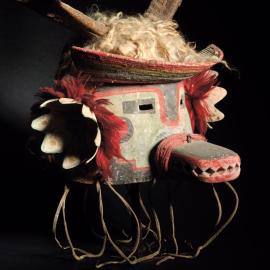 Un ensemble de kachinas hopi et zuni réuni par une collectionneuse, entre rites de fertilité et figures guerrières - Collections à la une