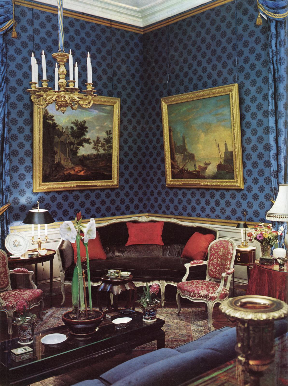 Le grand salon du pavillon Dufour qu’occupaient les Van der Kemp, au château de Versailles, fut aménagé pour eux vers 1967. © photo Jacques Bachmann