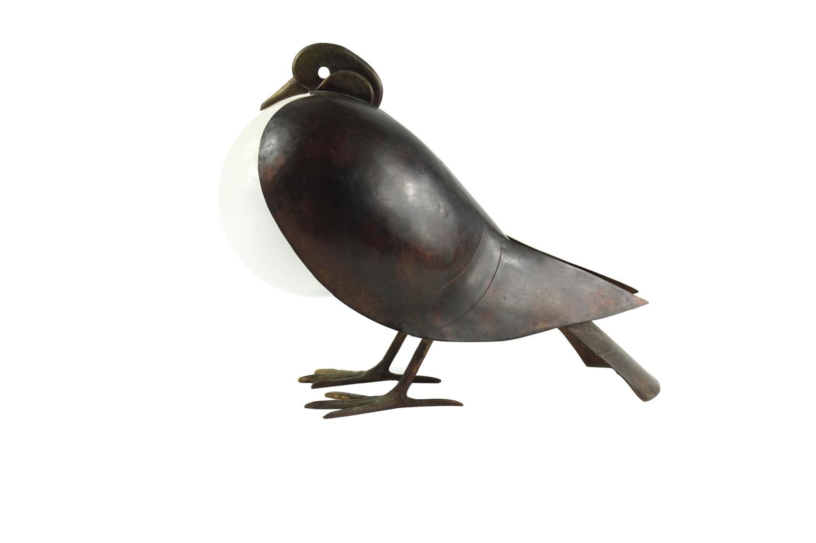 François-Xavier Lalanne (1927-2008), Lampe pigeon, vers 1991, épreuve en bronze, cuivre patiné et verre dépoli, signée des initiales, numérotée 803/90