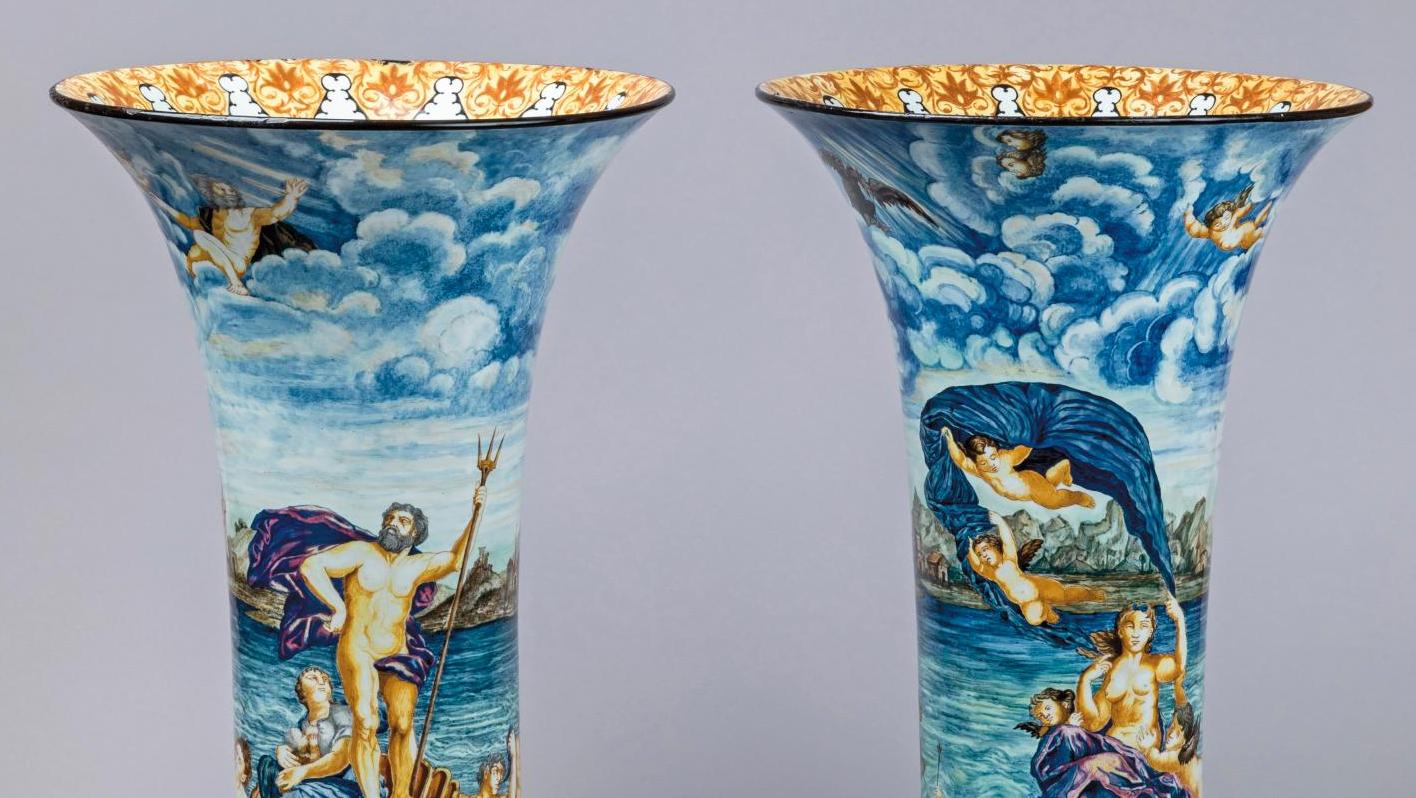 Ulysse Bertrand (1851-1941), paire de vases cornet aux dieux marins Neptune et Amphitrite,... La faïence de Gien dans tous ses états