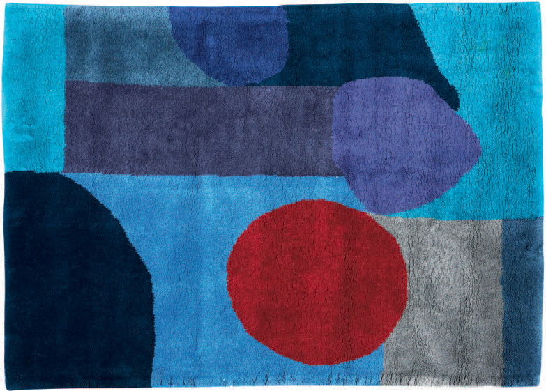 D’après Eileen Gray (1878-1976), tapis «Méditerranée», laine à motifs noir et blanc sur fond bleu marine, édition Écart international, vers 1990, 354 