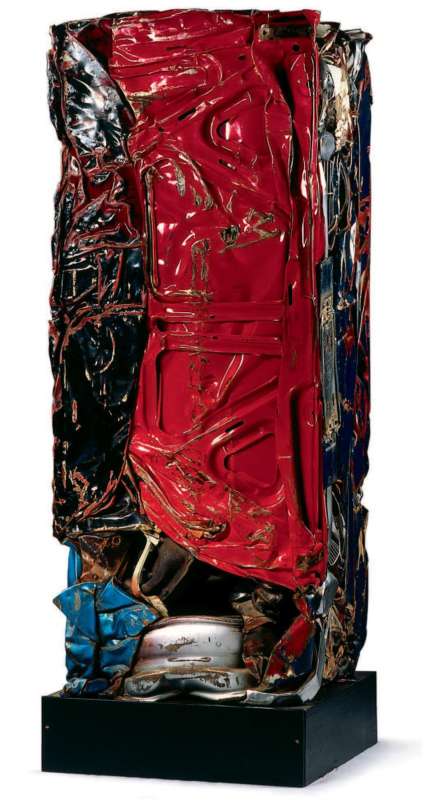 César (1921-1998), Compression, 1978, 166 x 65 x 65 cm.Collection de la fondation Veranneman.Paris, 8 octobre 2005, Cornette de Saint Cyr SVV. M. Vach