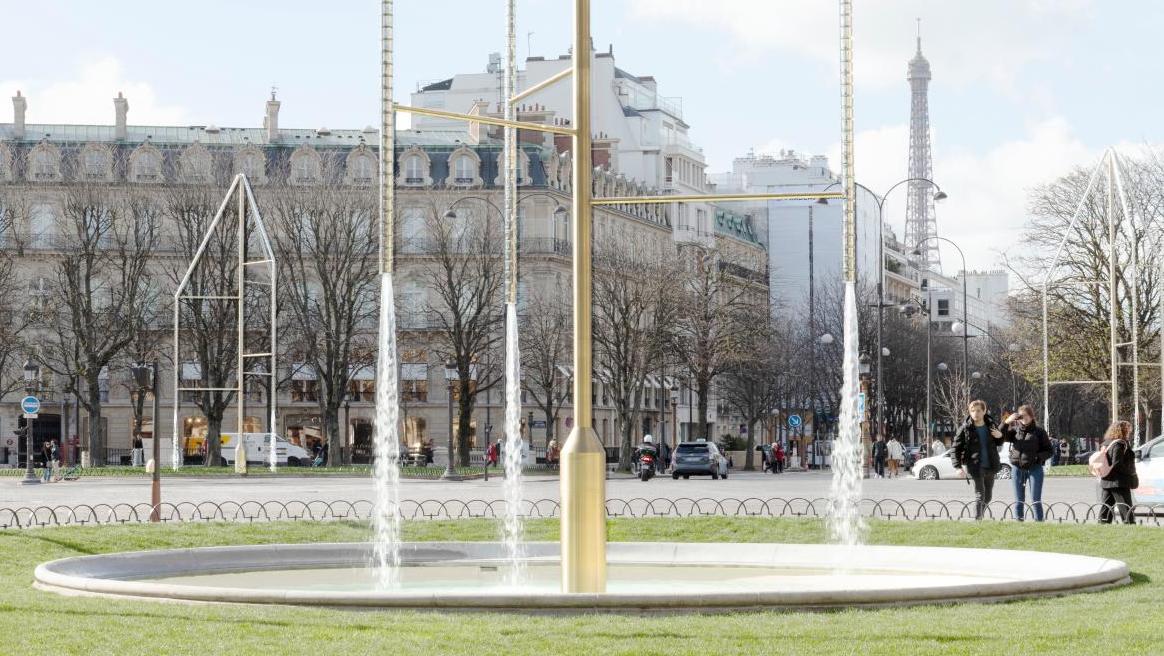 Les fontaines des Champs-Élysées, par Ronan et Erwan Bouroullec.  Les petites eaux des Champs-Élysées