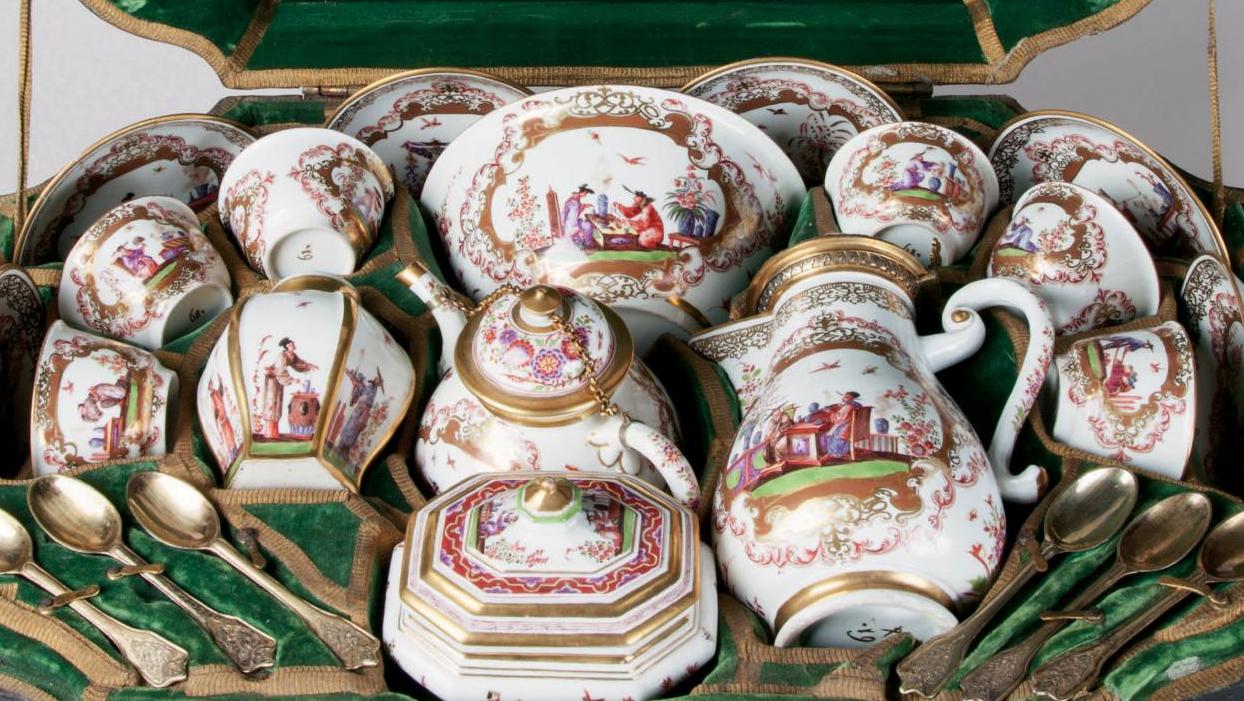 Meissen, vers 1720-1730. Service en porcelaine dure à décor polychrome de scènes... Un secret révélé