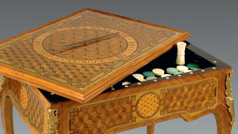 185 500 € Table à jeux multiples et de trictrac, par Brice Péridiez ou son gendre... Cote : les tables à jeux