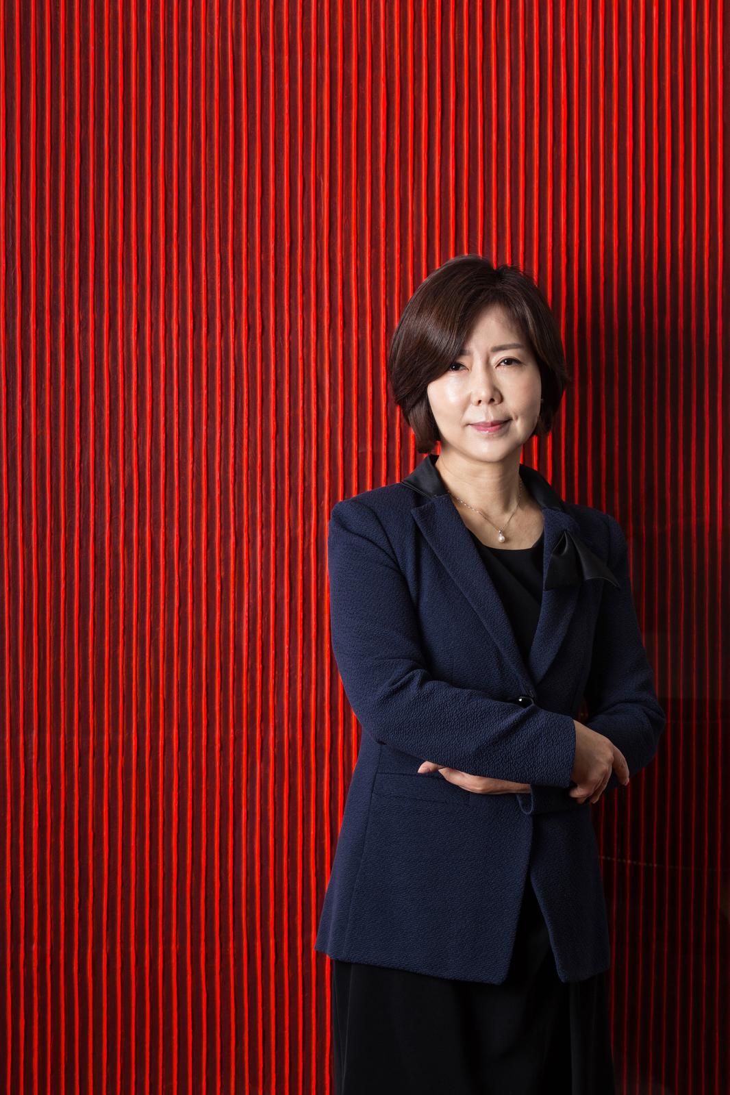 Younghee Sohn: Building Up a Market