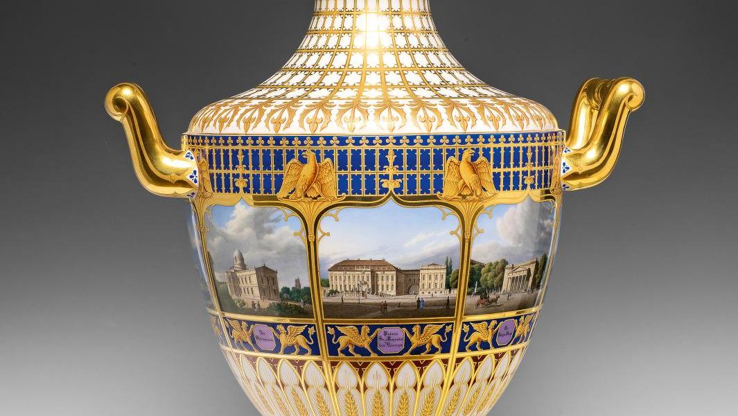 Royal workshop of Berlin, vase with eight views of Berlin, decorated by Carl August... The Dazzling Twinight Collection