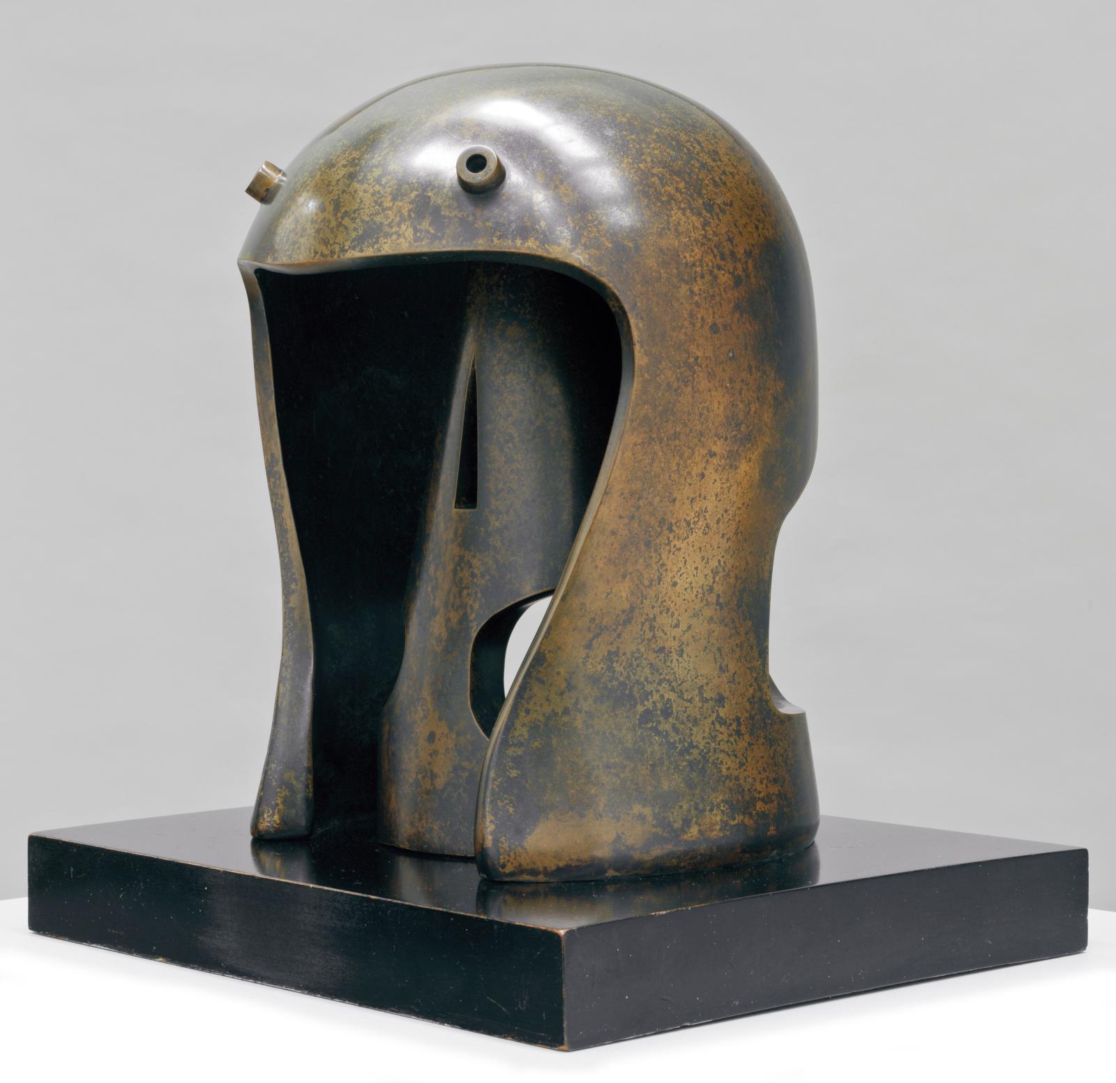 Henry Moore : The Helmet Heads