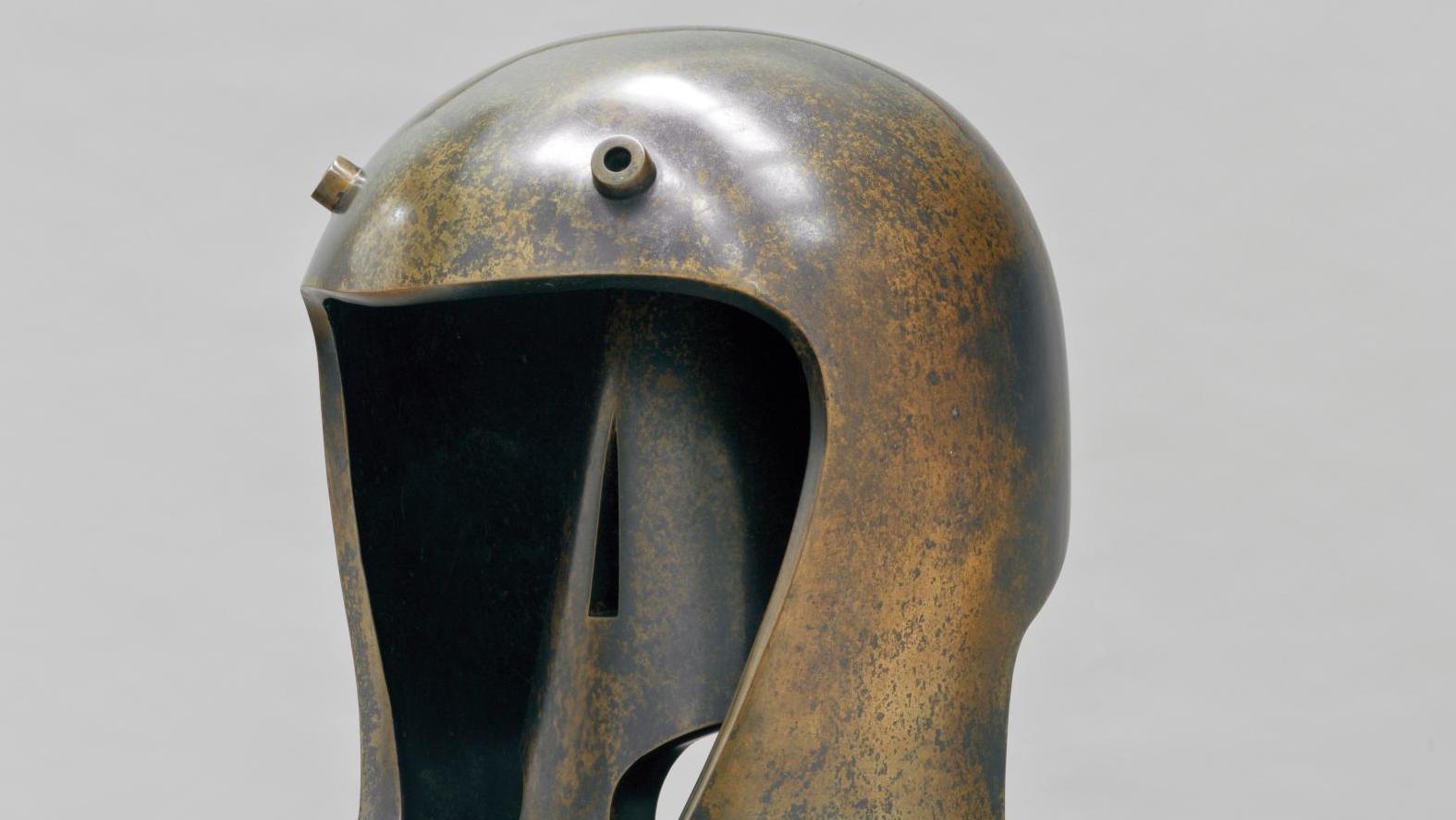 Henry Moore (1898-1986), Helmet Head N° 1, 1950, bronze. Henry Moore : The Helmet Heads