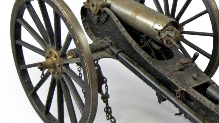 Établissements Cail, Paris, maquette de canon de 80, système de Bange, 1886, fût... Un canon en guise  de présent