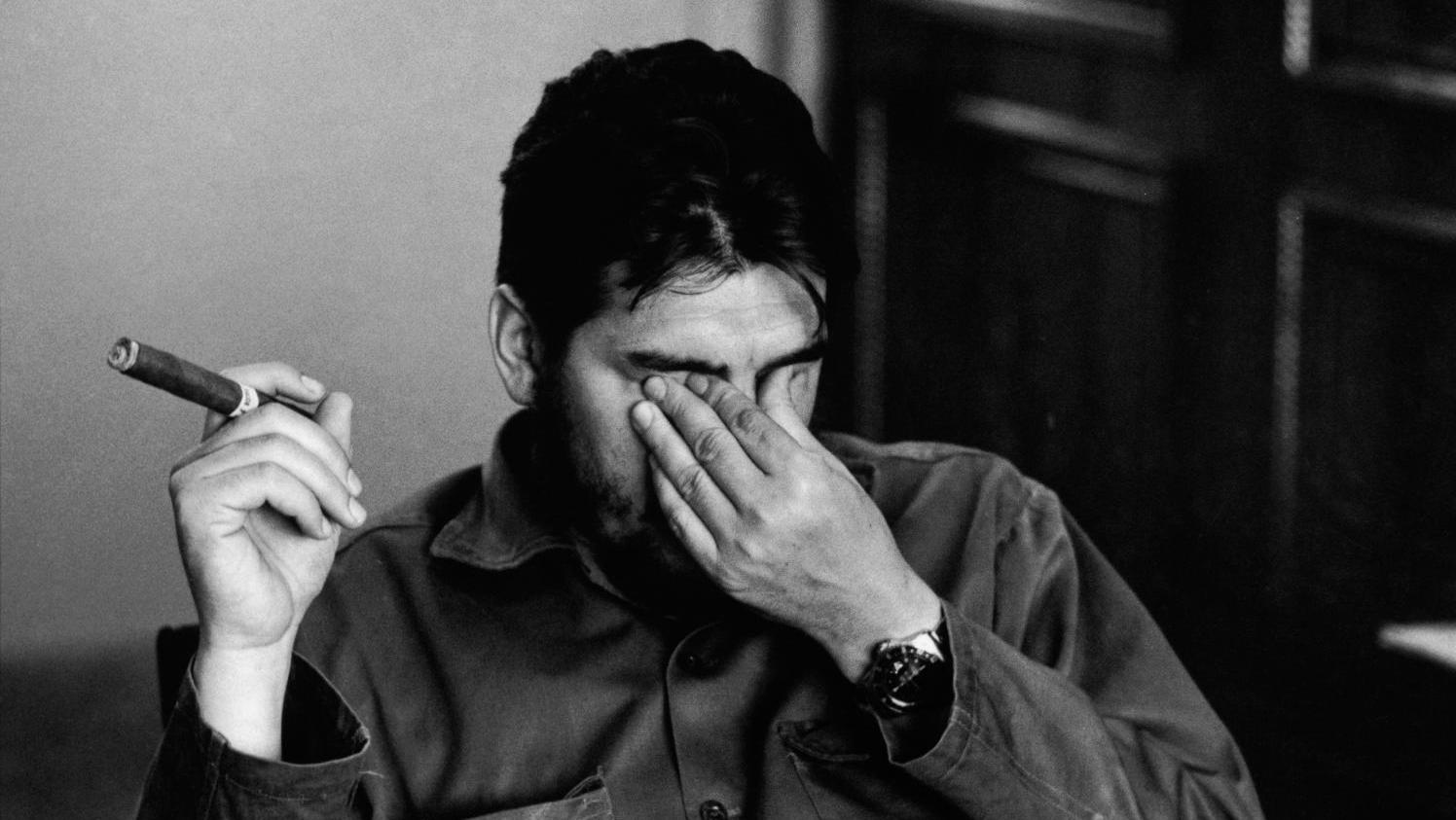René Burri, Ernesto «Che» Guevara lors d’un entretien exclusif dans son bureau du... Magnum entre académisme et avant-garde