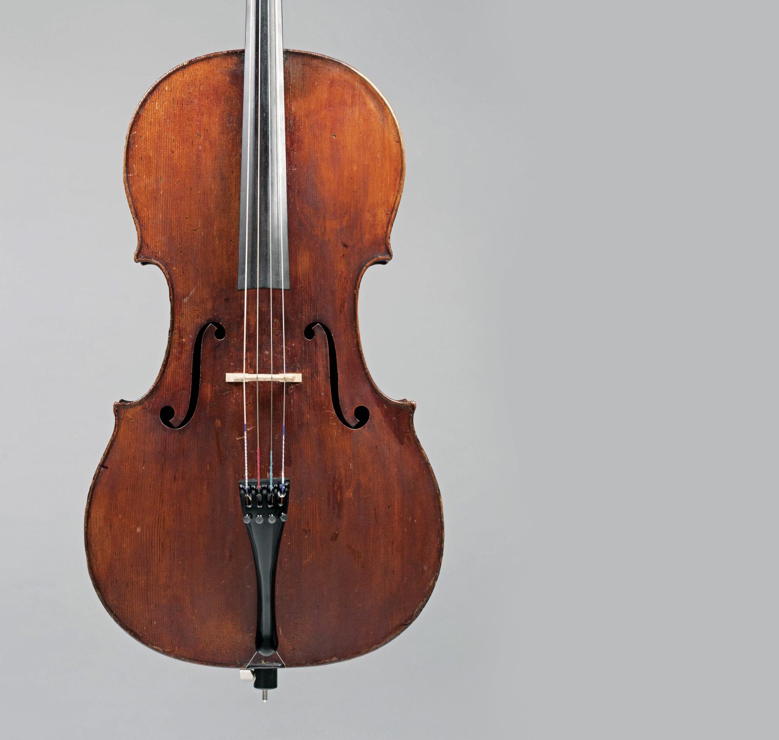 Auguste Sébastien Bernardel dit Bernardel père, violoncelle, 1836, portant étiquett et signature à l’intérieur sur le fond, l. 751 mm. Vichy, Jeudi 1e