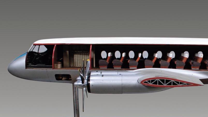 Vickers Viscount 708, maquette d’agence Air France, écorché en bois peint, immatriculé... À Perpignan, un musée de l’aviation aux enchères