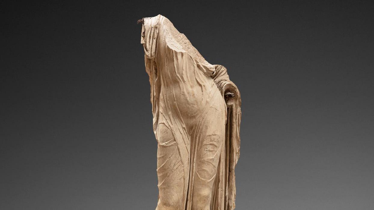 Roman, first century, Venus Genetrix, replica of a Greek original ca. 430-420 BC,... Divine Goddess