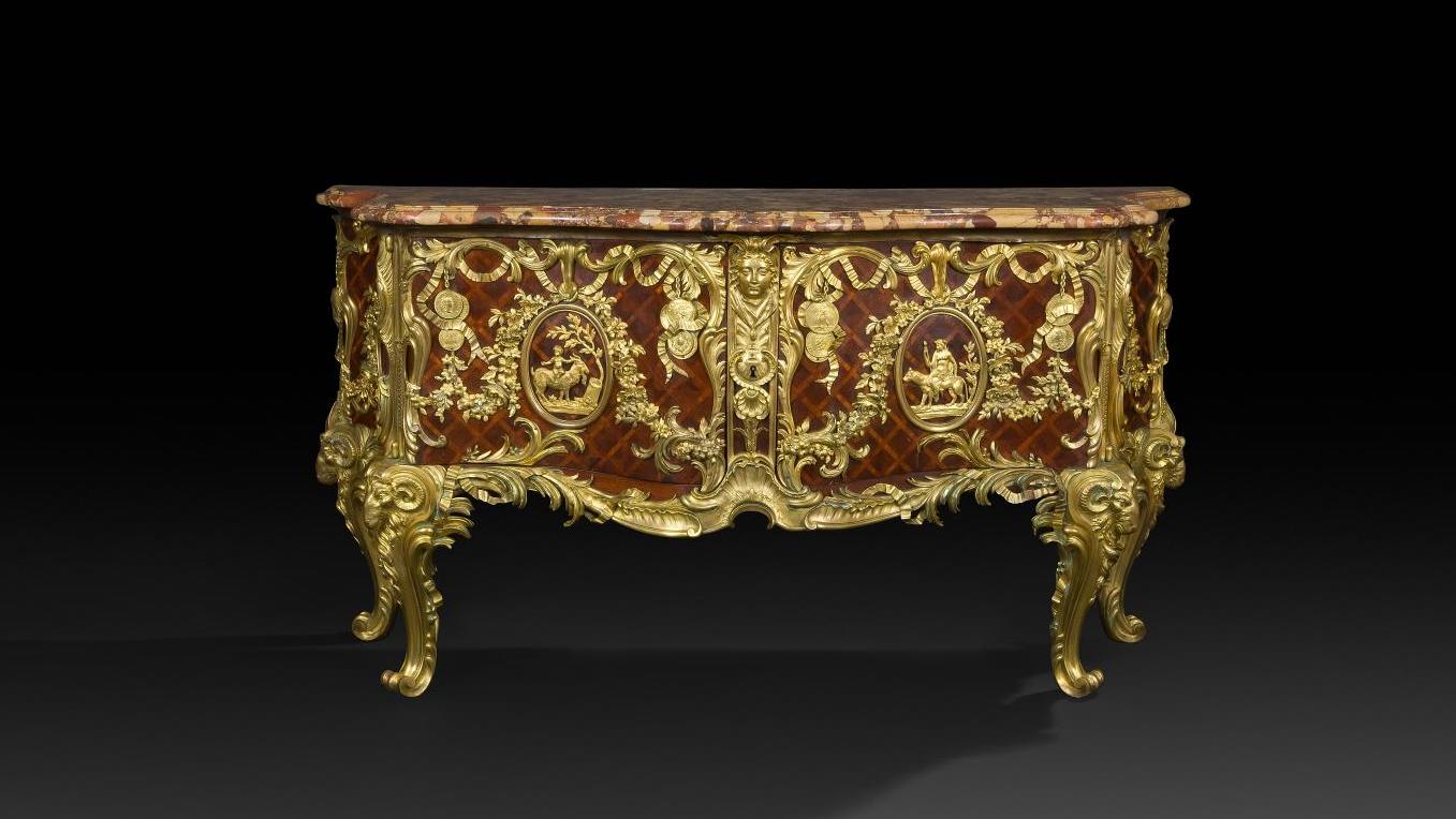 19th century, cabinet chest with doors in kingwood marquetry with latticework motifs... French Furniture in the Rococo Style