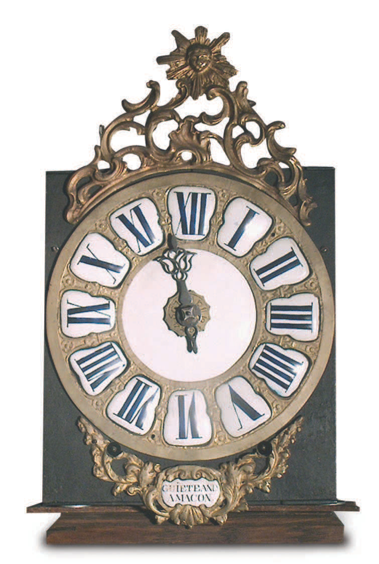 Horloge comtoise milieu du XVIIIe siècle, signée Guietand A Macon, 8 jours « échappement à verge », 37,5 x 21,6 x 14,7 cm.Coutances, Éric Boureau, 30/