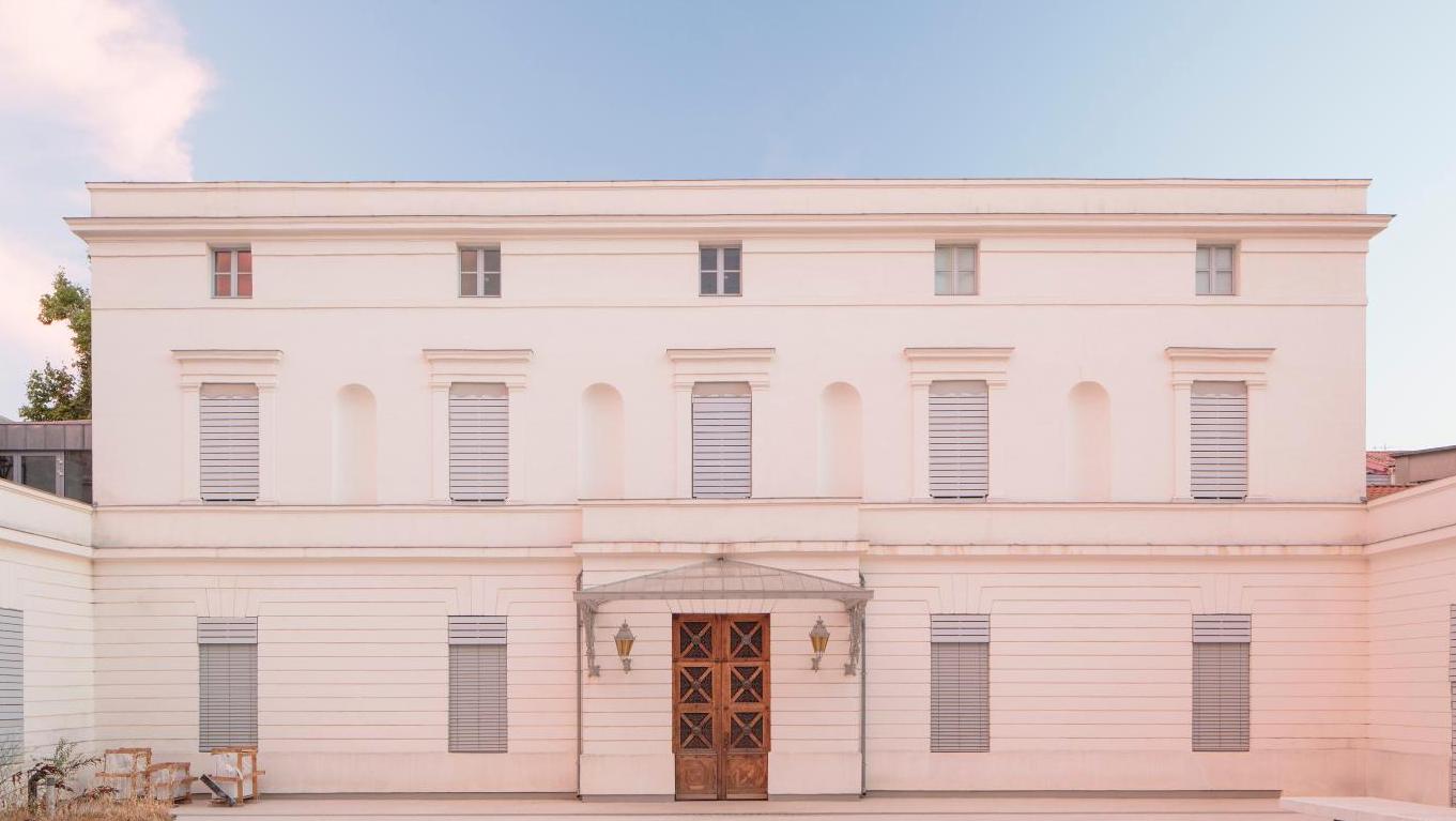 The façade of the Hôtel de Montcalm on Rue Joffre.  MoCo: A New Art Ecosystem in the South of France  