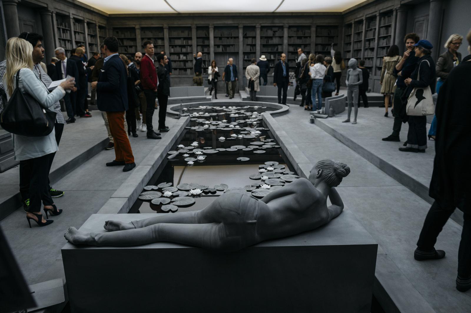 Hans Op de Beeck, The Collector’s House, 2016. Section Unlimited, galerie Krinzinger, Galleria Continua, Marianne Boesky Gallery. 