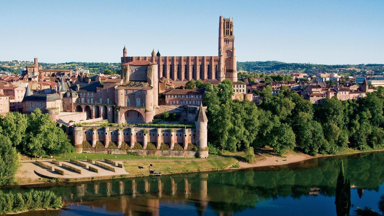 La cité épiscopale d’Albi, érigée à l’époque médiévale, est classée depuis 2010. L’Unesco quels sont les enjeux d'une inscription à son patrimoine ?