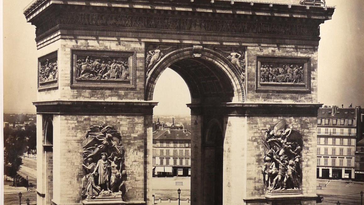 Gustave Le Gray (1820-1884), L’Arc de triomphe, 1858 ou 1859, épreuve albuminée d’après... Des vues parisiennes de Le Gray découvertes à Drouot