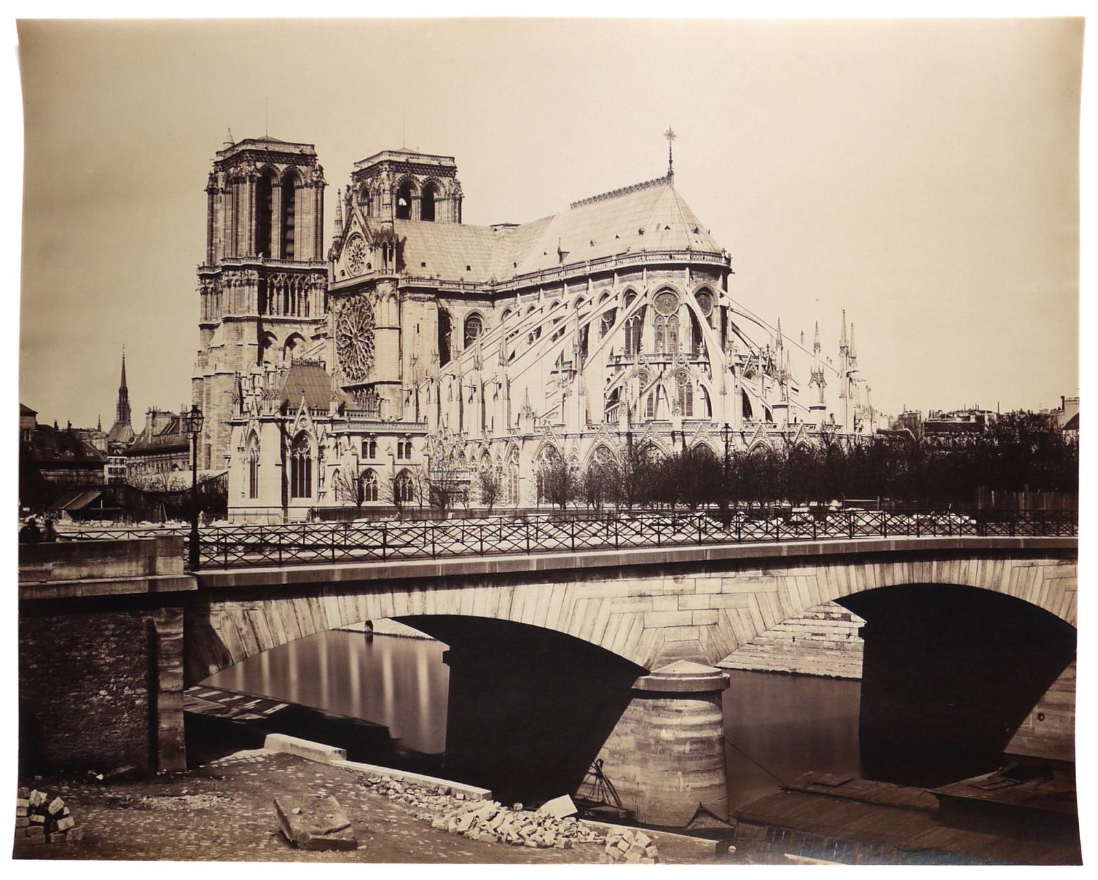 Gustave Le Gray (1820-1884), La Seine et Notre-Dame de Paris vue de côté, depuis la rive gauche, 1859, épreuve albuminée d’après un grand négatif verr