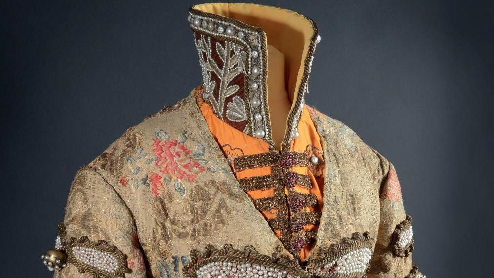 Travail de commande à Saint-Pétersbourg, 1912. Costume composé d’un habit en brocart... Félix Youssoupoff, un prince de L’élégance russe 