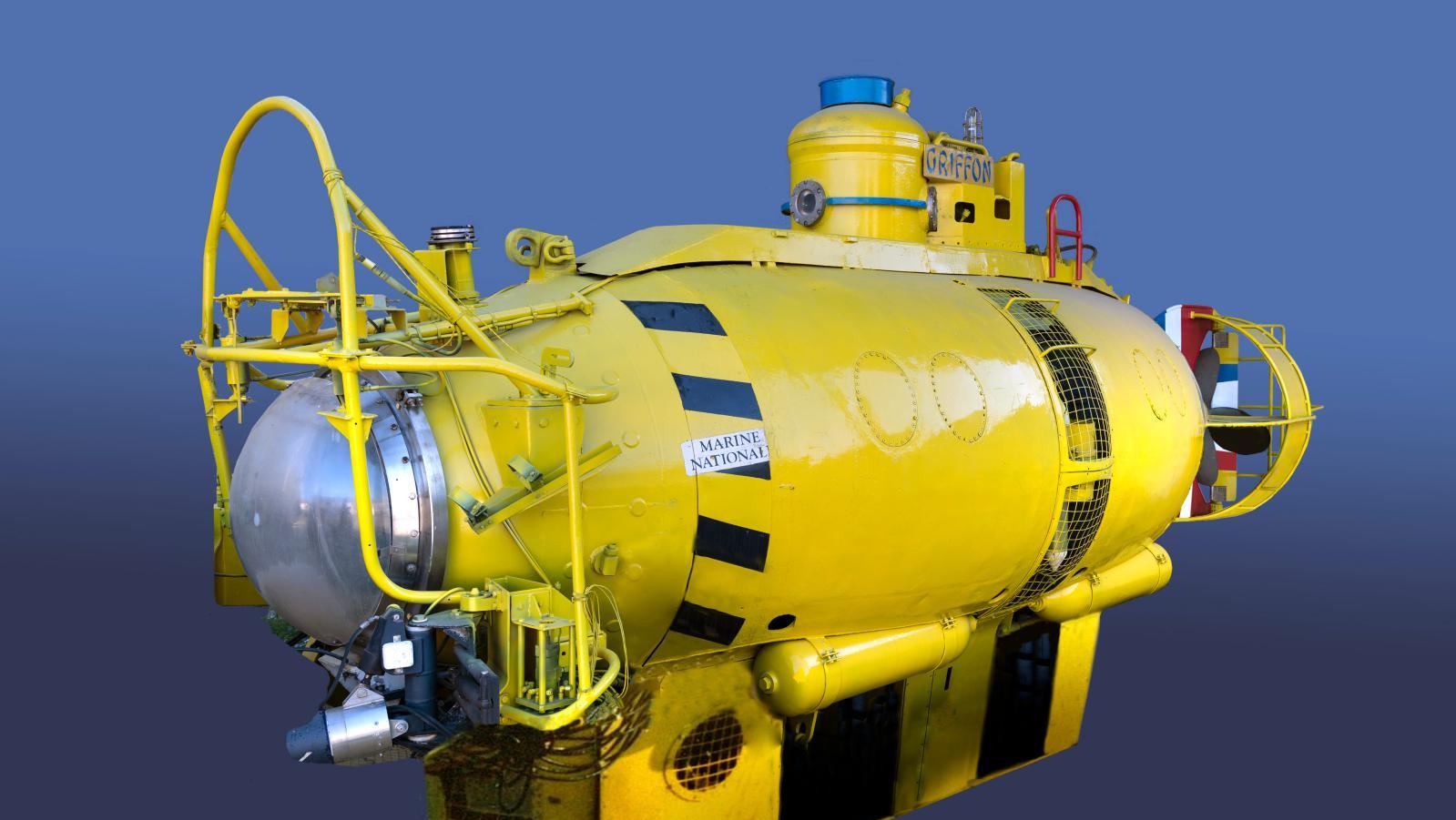 Submarine, Le Griffon, small yellow submersible, intervention submarine used for... A Pocket Submarine