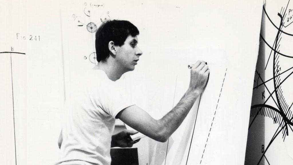 Bernar Venet dans son atelier à Nice, 1966. Venet dans l’objectif