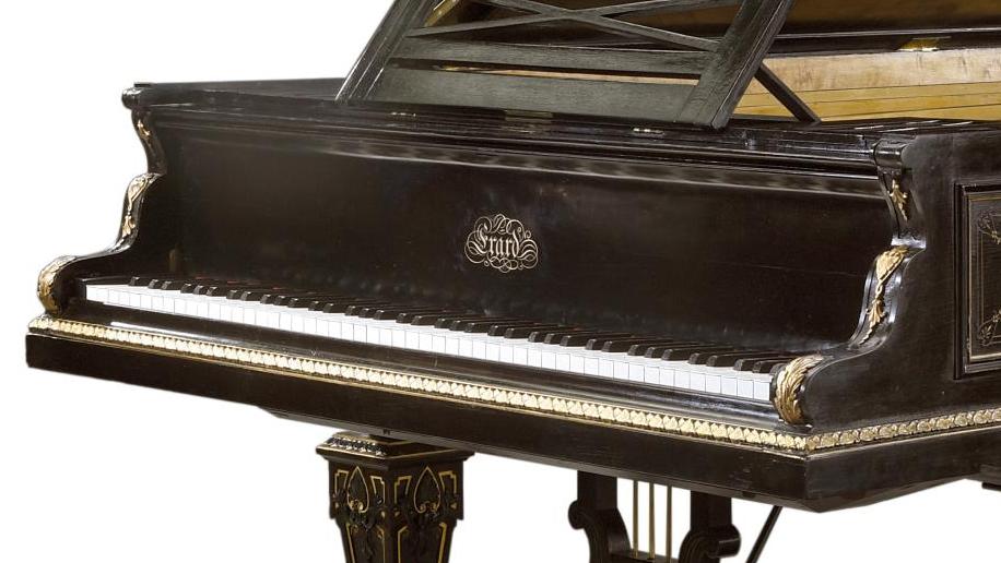 Piano Érard «Art case», modèle grand concert français à cordes parallèles, année... Un piano et une histoire