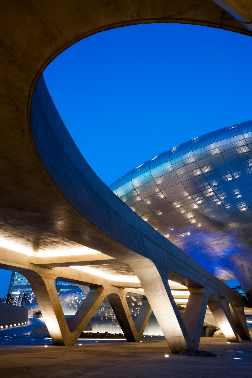 Le DDP à Séoul, une méga-architecture signée Zaha Hadid
